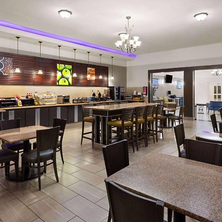 La Quinta By Wyndham Deer Park Hotell Eksteriør bilde