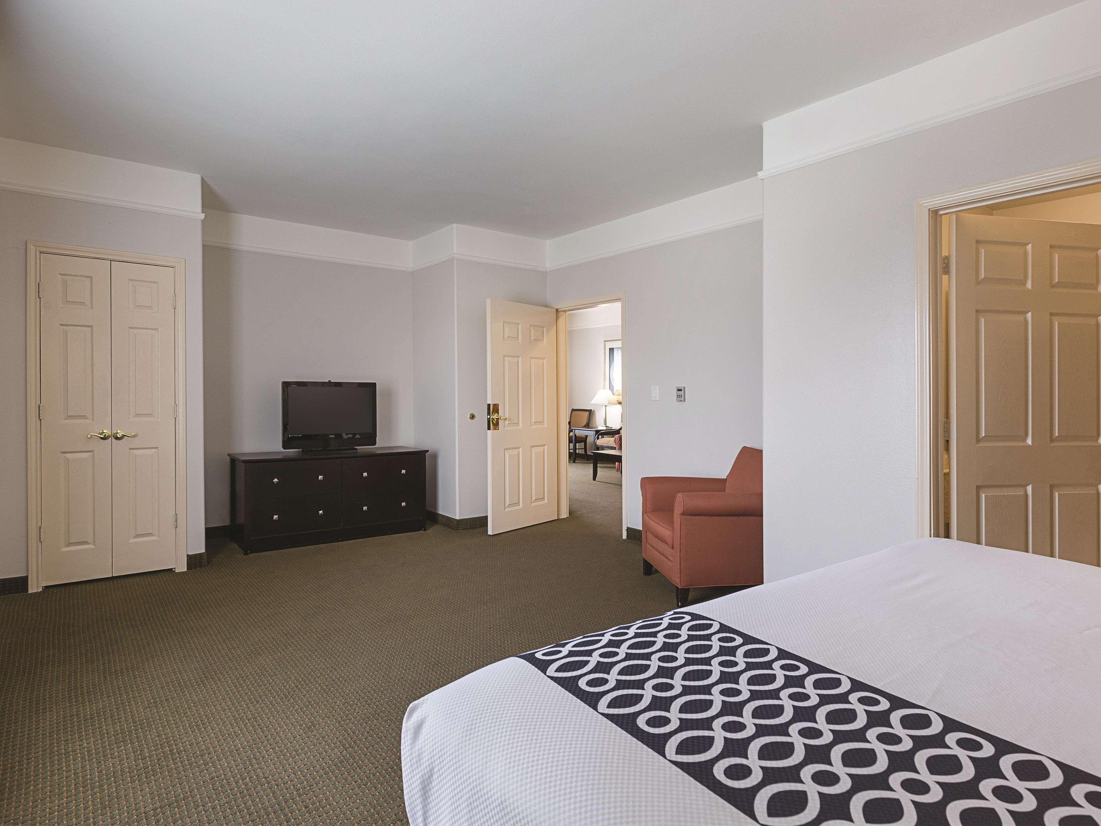 La Quinta By Wyndham Deer Park Hotell Eksteriør bilde