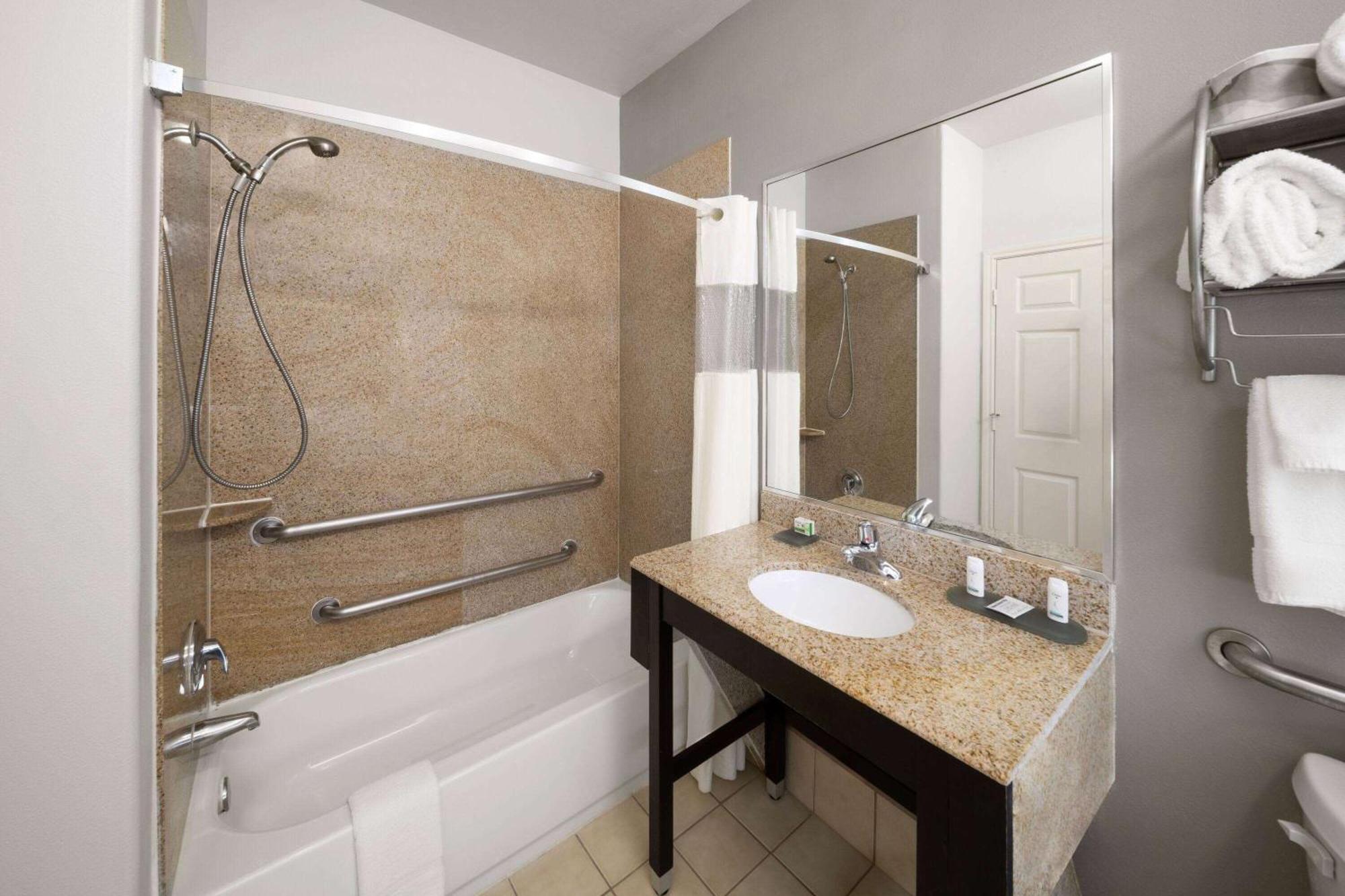 La Quinta By Wyndham Deer Park Hotell Eksteriør bilde