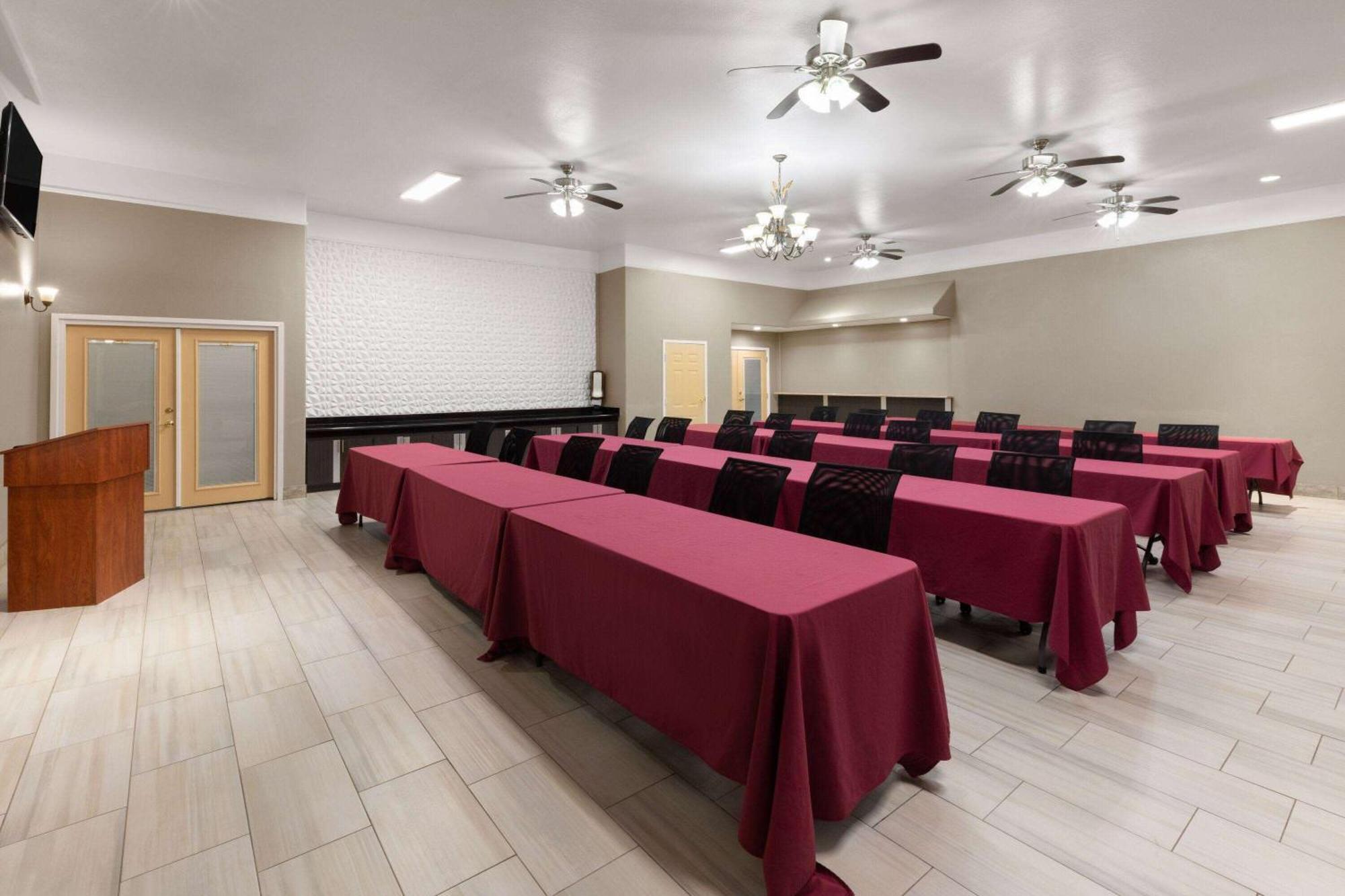La Quinta By Wyndham Deer Park Hotell Eksteriør bilde